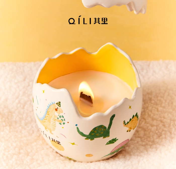 其里小恐龙诞生香薰蜡烛蛋
