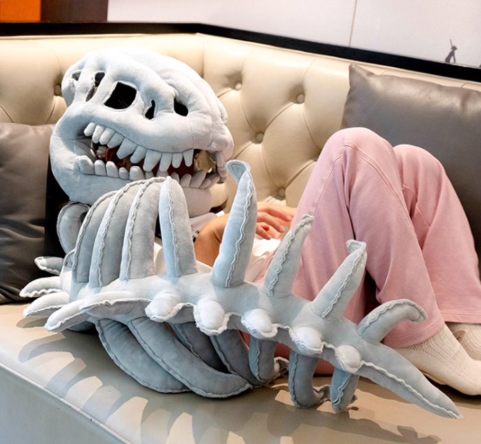 鹿晗同款恐龙骨架头套外骨骼网红玩偶毛绒帽子