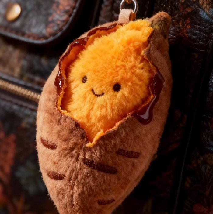 冬日专属治愈小物，这个“漏馅烤蜜薯”我能盘一整天！ 