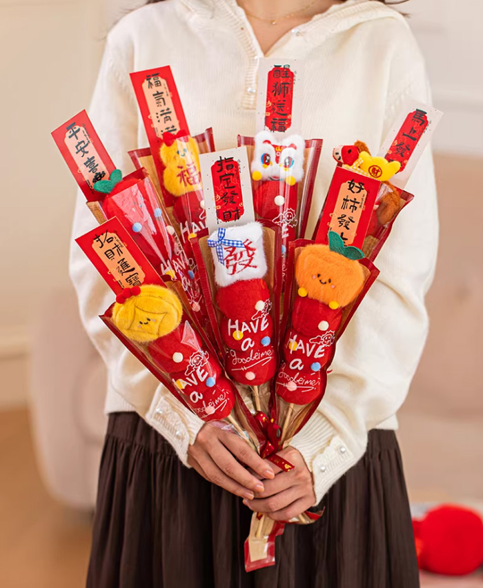 这毛绒糖葫芦摆件,简直是新年拍照装饰礼物的天花板