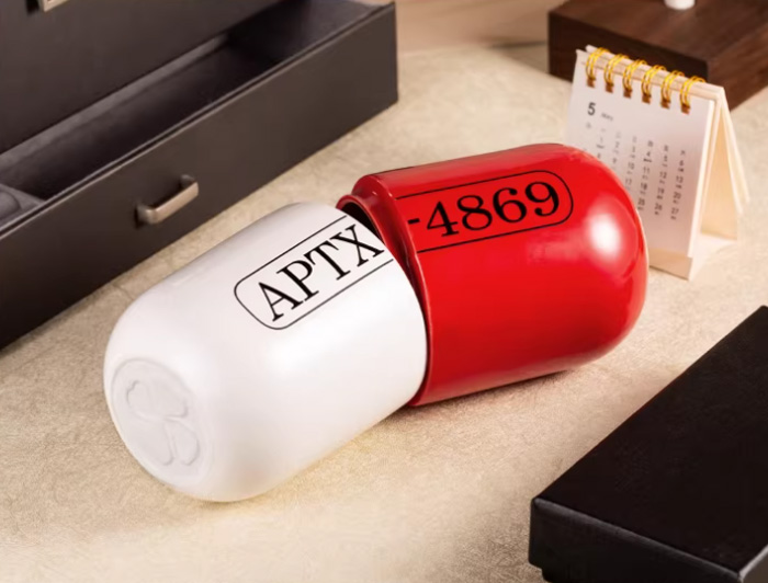 柯南迷必入！名侦探柯南水杯幸运石 aptx4869造型马克陶瓷杯——让每一次喝水都充满侦探仪式感 