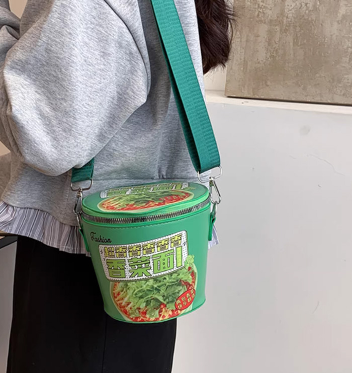 泡面桶包包 个性搞怪手机盒泡面背包 