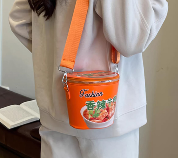 泡面桶包包 个性搞怪手机盒泡面背包 