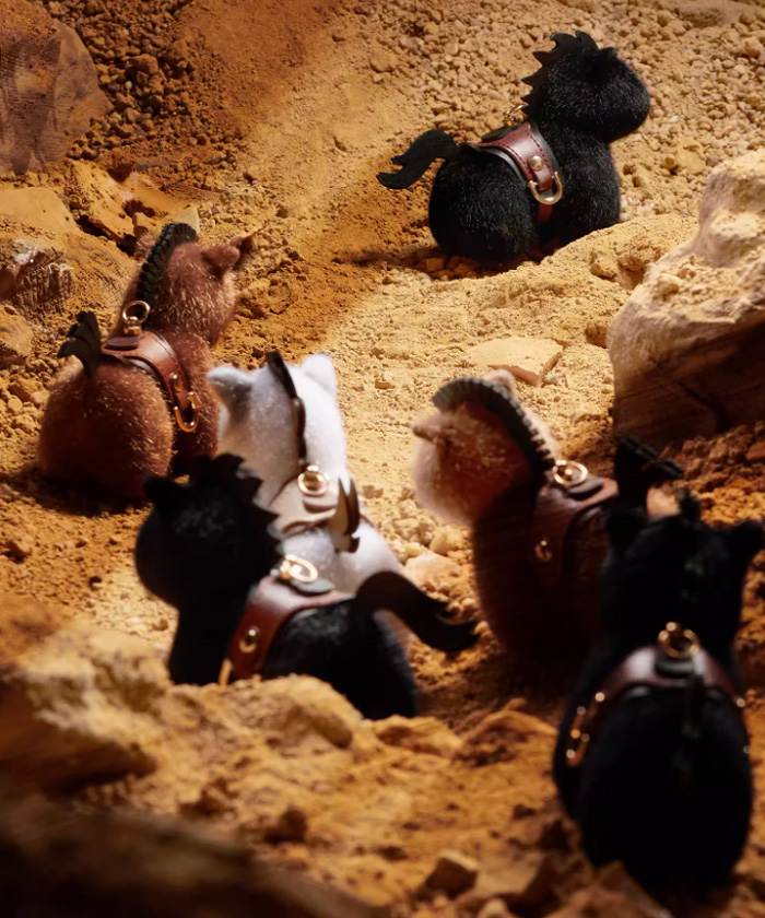 徐悲鸿美术馆联名呈白马上福禄香挂件汽车载香薰礼