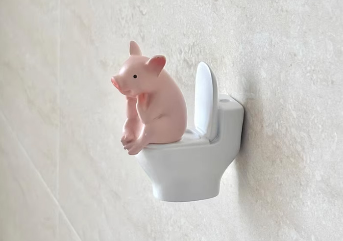可爱马桶猪摆件厕所新搭子 卫生间装饰创意小摆件
