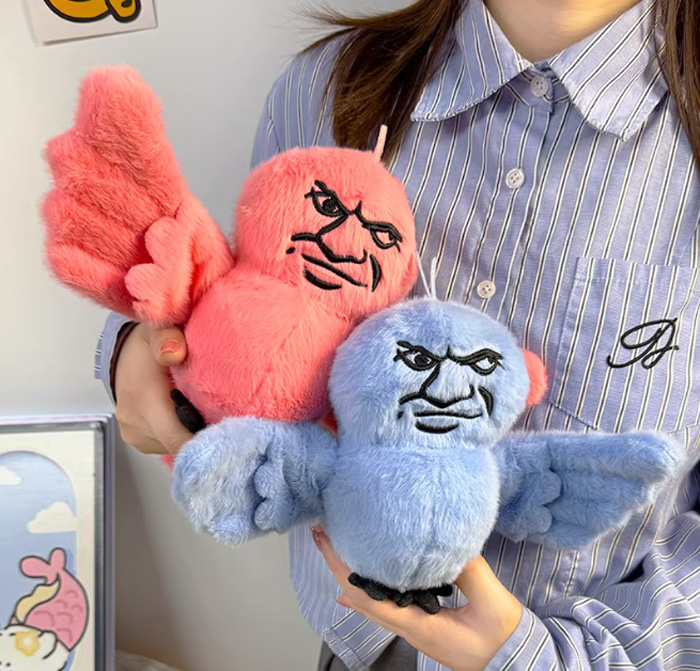 鸟都不鸟你会学说话的抽象玩偶 蓝鸟搞怪毛绒公仔