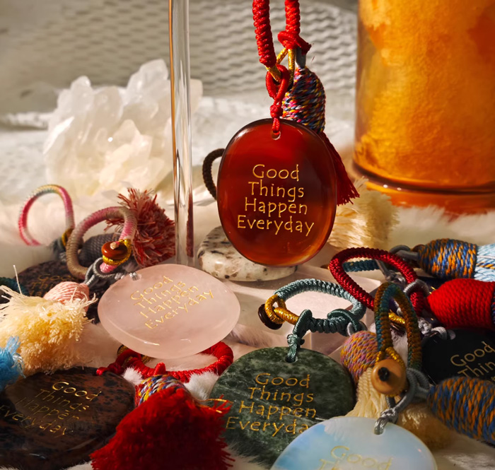 好事发生天然水晶掌心石钥匙扣 正能量解压石手工车挂包 