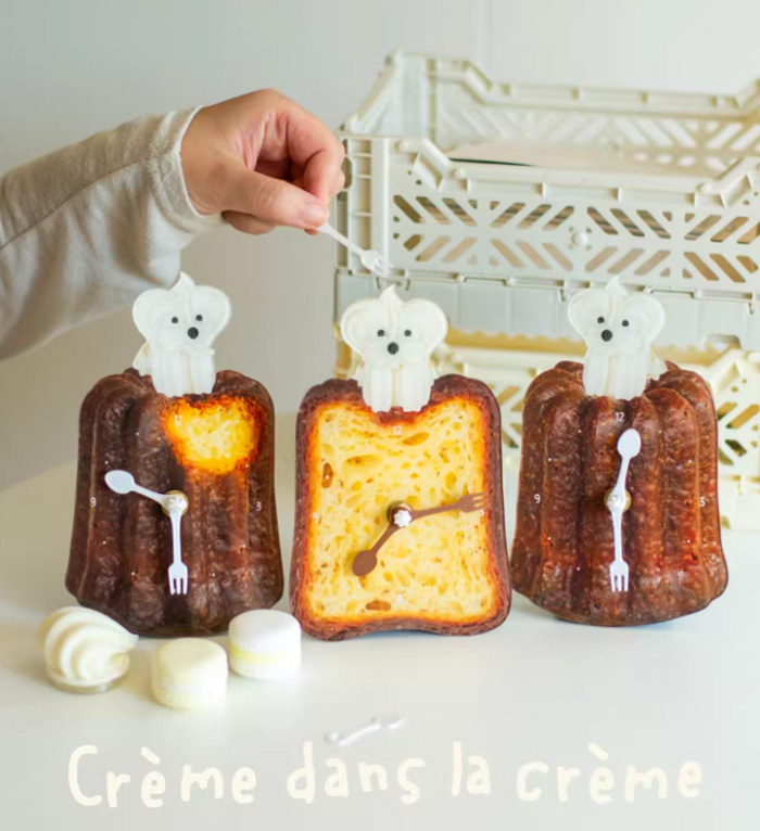 CreamyMarket一朵奶油可露丽奶油小狗台钟挂钟摆件饰品